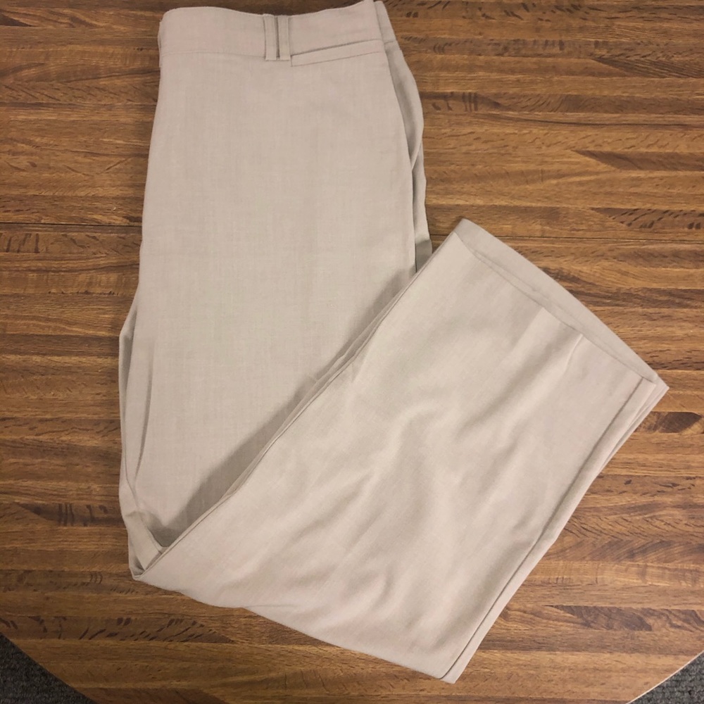 Dress pants - Picture 2 of 3